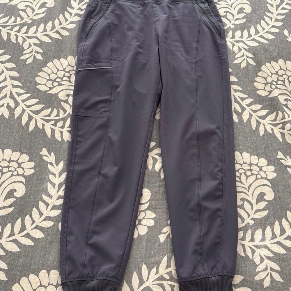 Cherokee scrub joggers